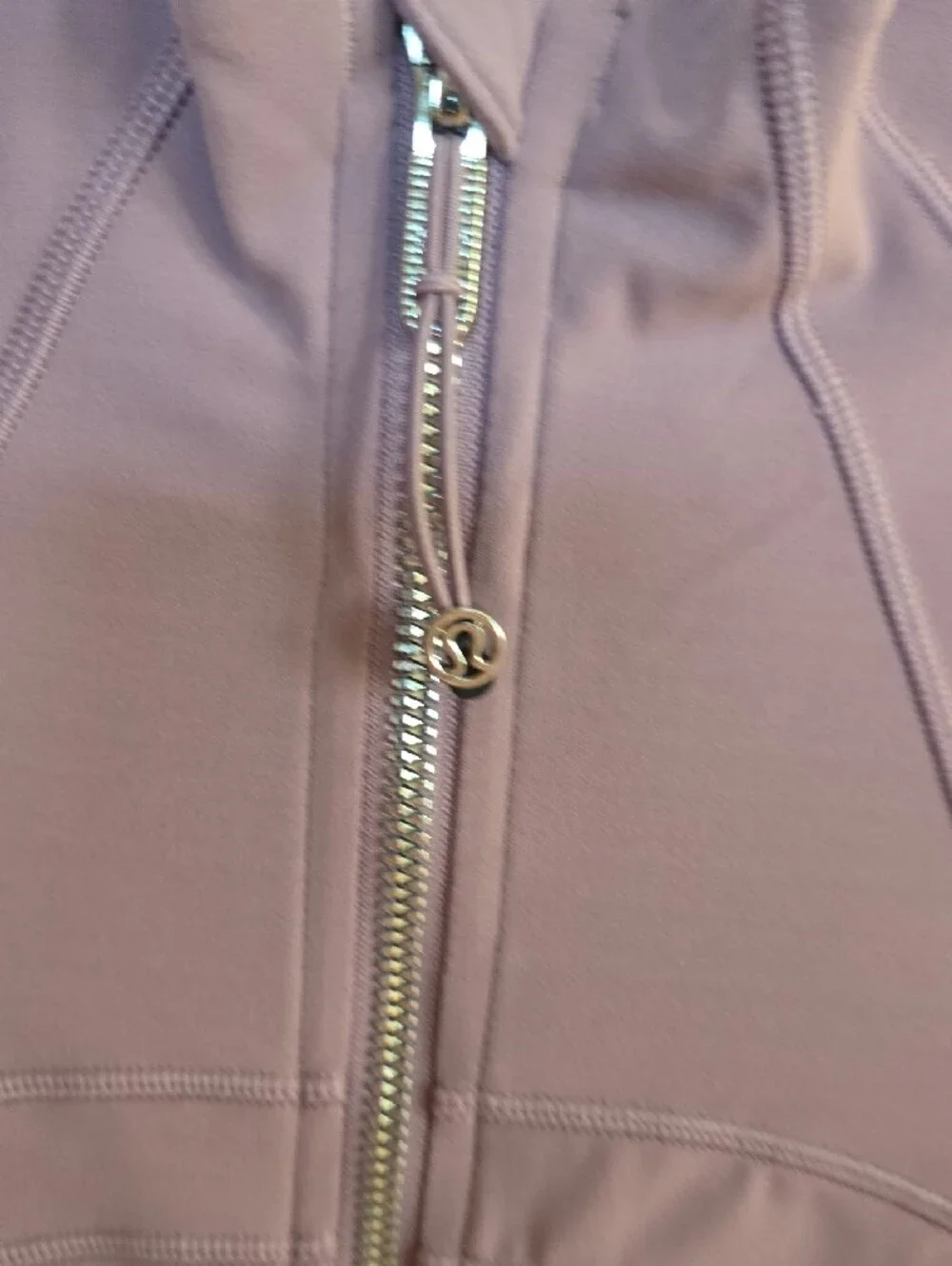 Lululemon define cropped Nulu